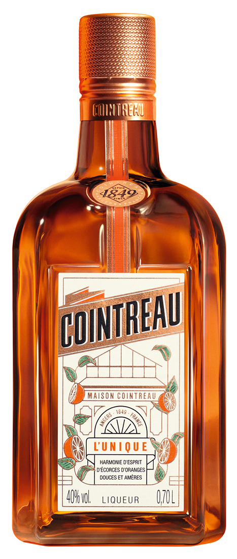 en flaska cointreau likör
