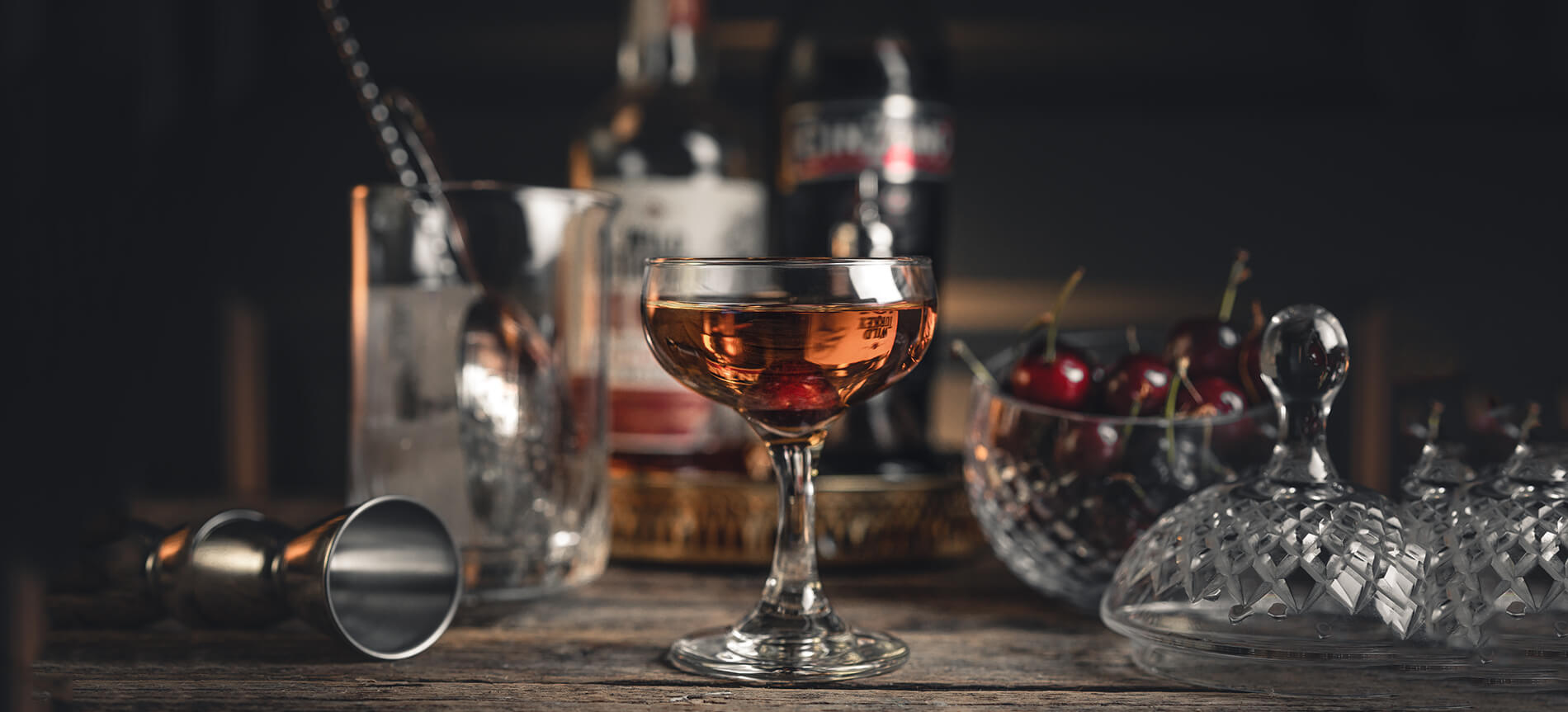 manhattan drink med glas