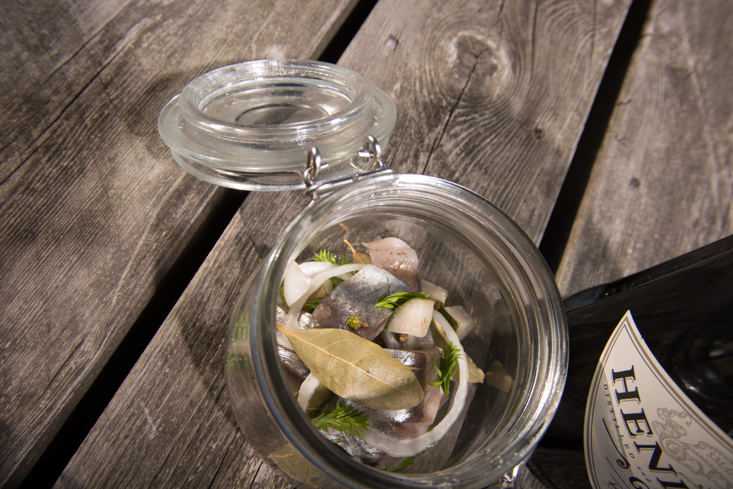 sill i burk med brygga