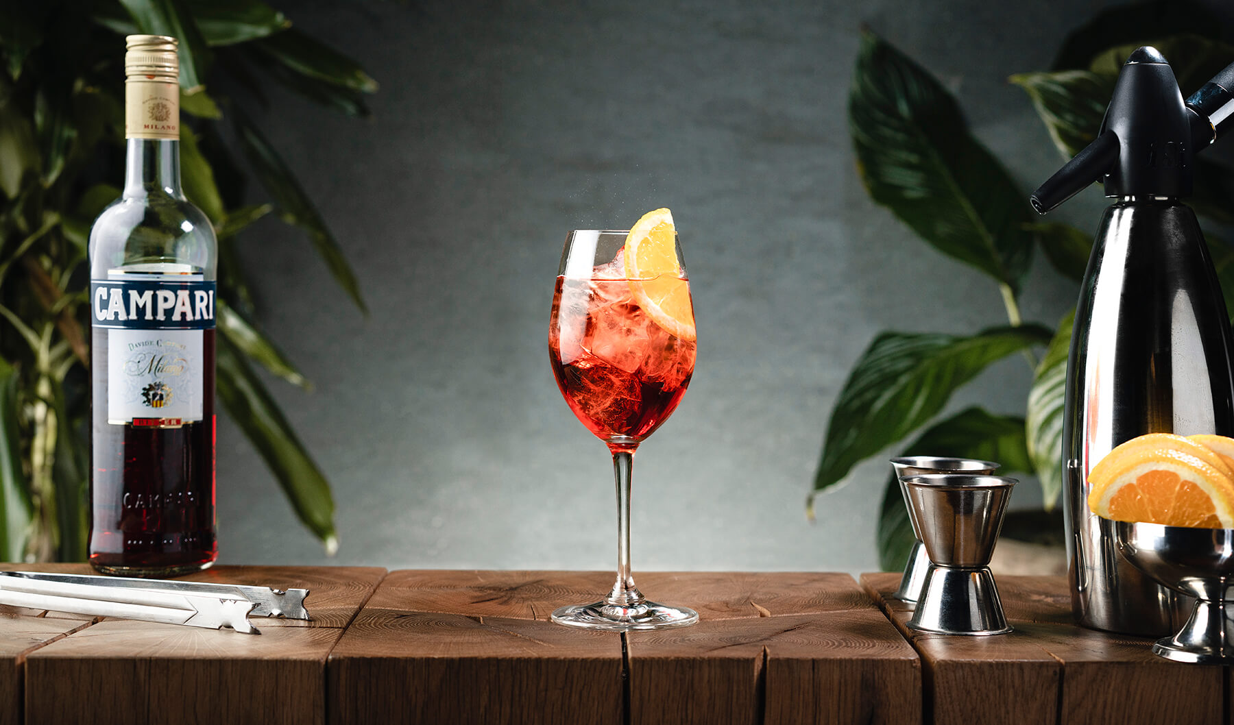 campari spritz drink