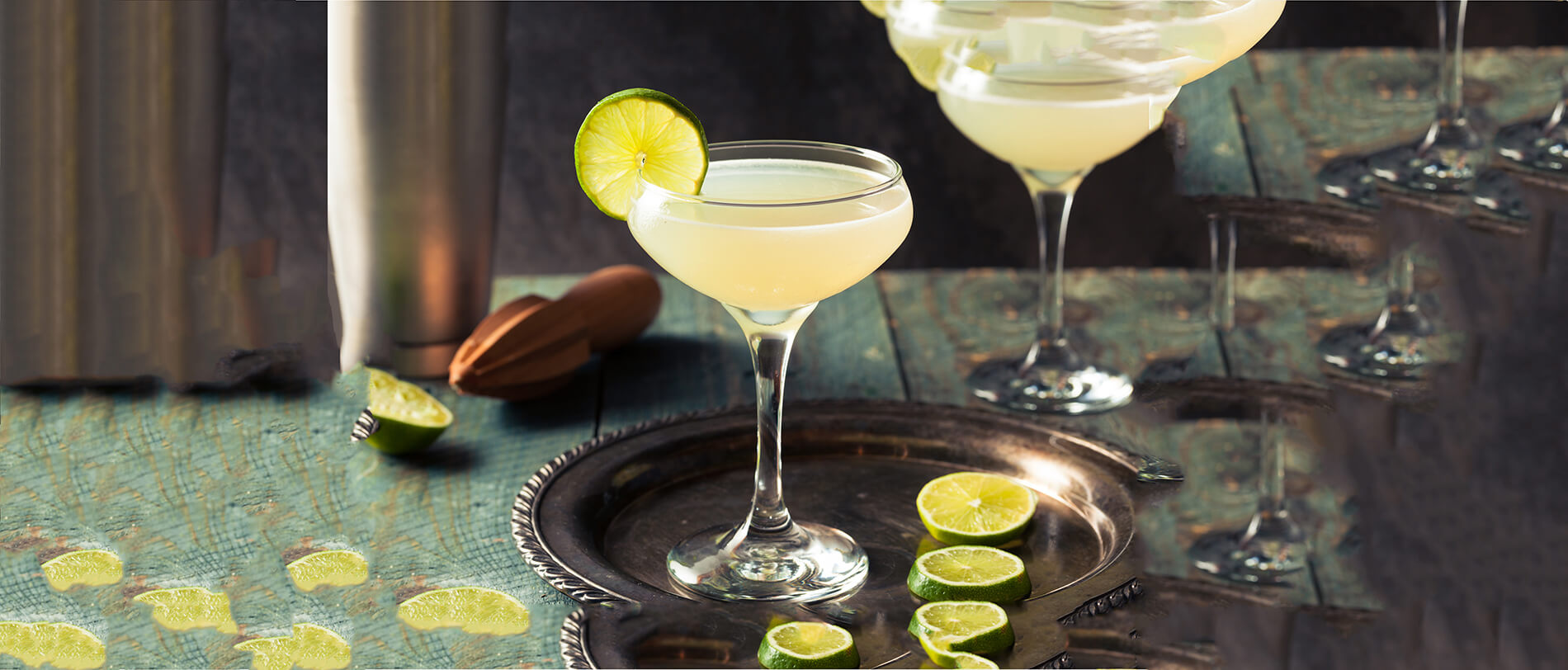 En klassisk Daiquiri slår det mesta en varm dag... om man så heter Petterson eller Hemingway. Lika svår som den är att stava till - lika enkel är den att blanda. Testa!