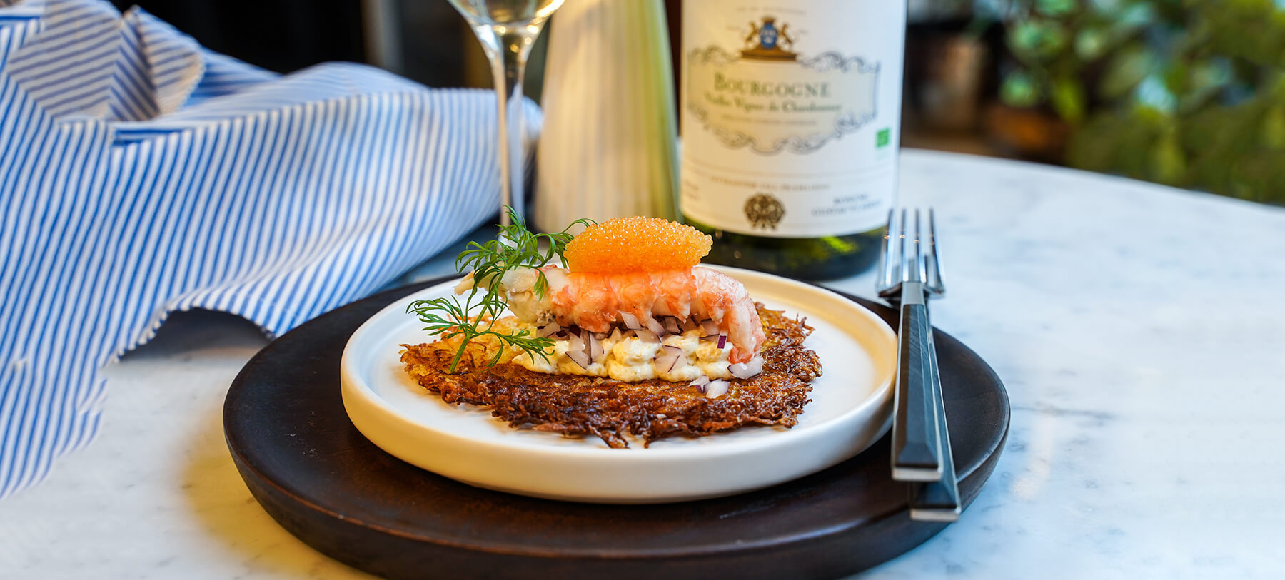 Råraka med havskräfta och brynt smörsmetana