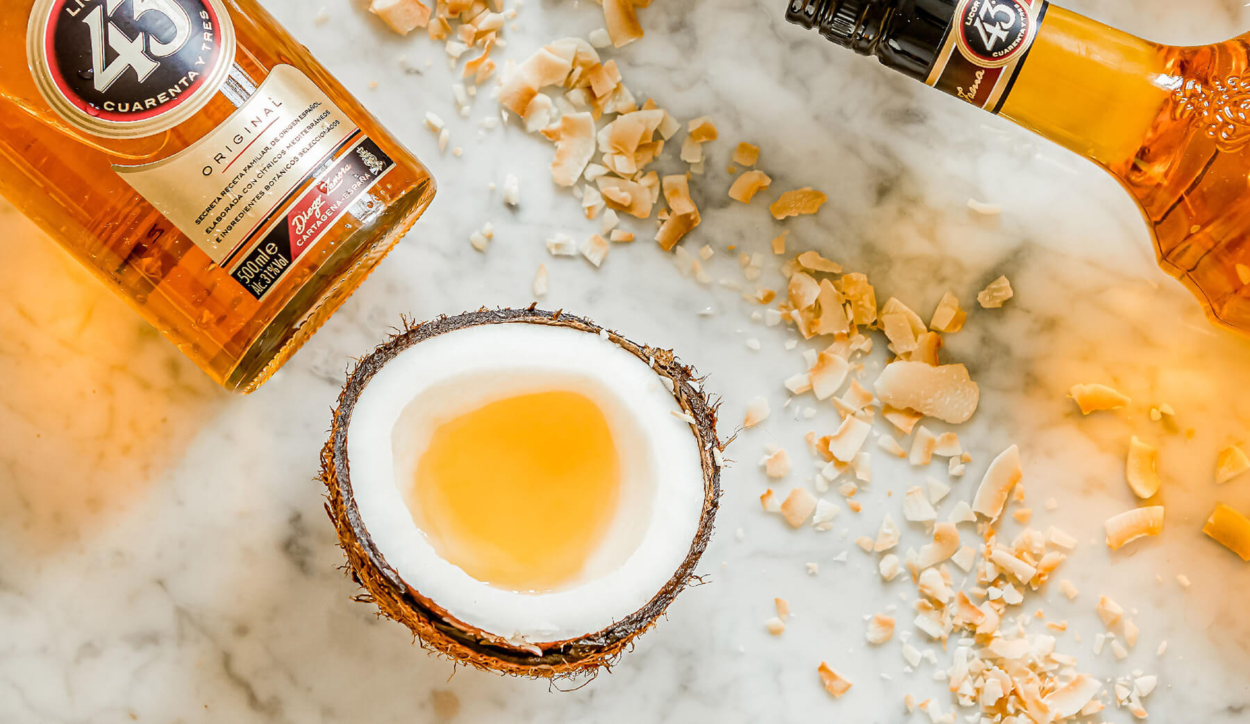 kokos shotten med en kokosnöt