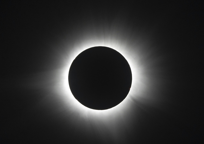 solen bakom månen solförmörkelse